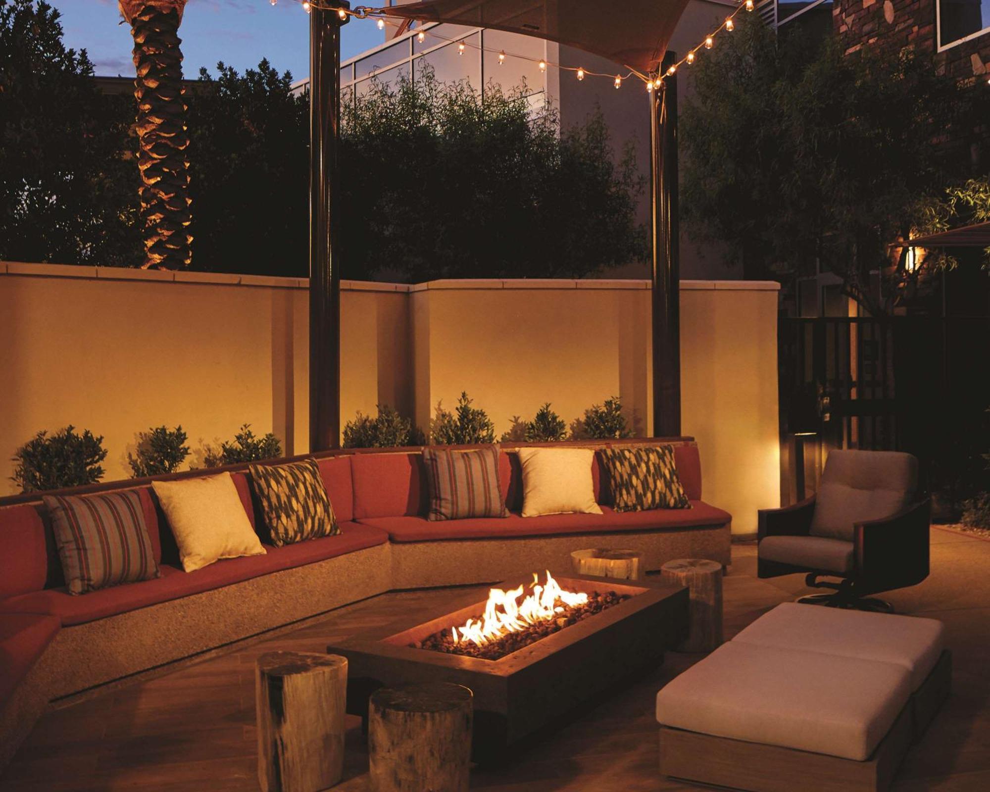 Hyatt Place Las Vegas At Silverton Village Екстер'єр фото
