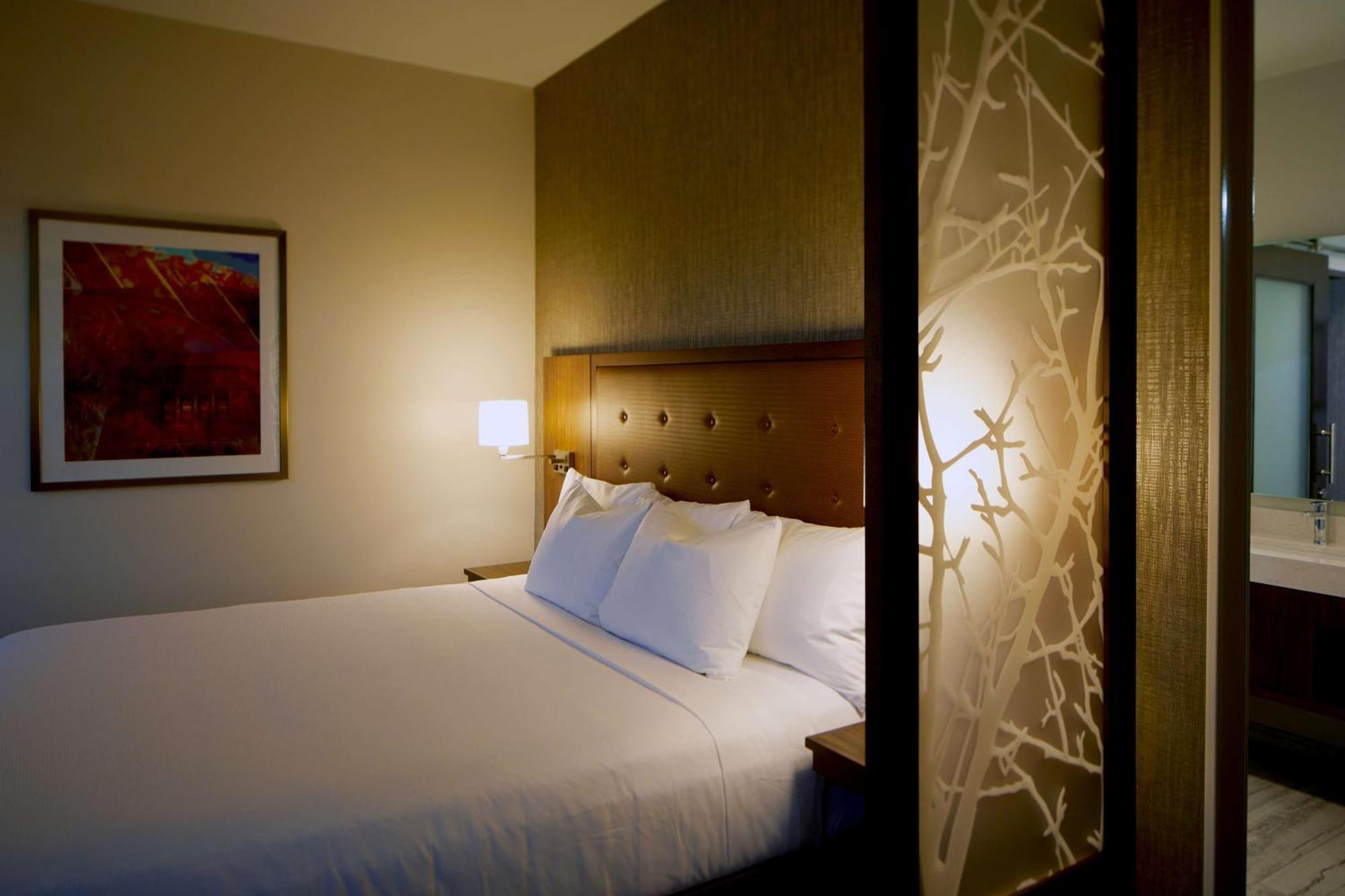 Hyatt Place Las Vegas At Silverton Village Екстер'єр фото